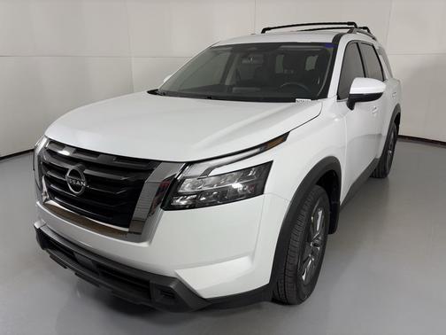 2025 Nissan Pathfinder SV FWD