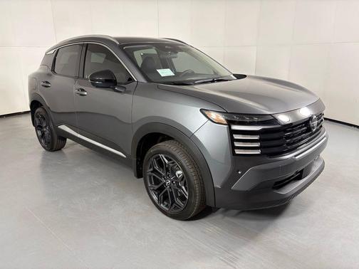 Gun Metallic 2026 Nissan Kicks SR