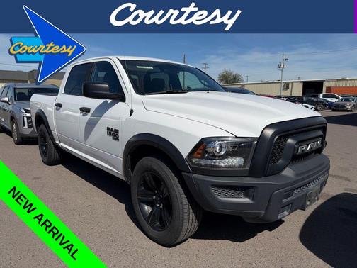 2024 RAM 1500 Classic Warlock Crew Cab 4x2 5'7' Box