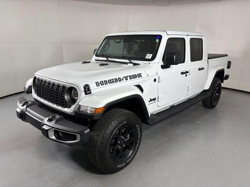Bright White Clearcoat 2025 Jeep Gladiator High Tide