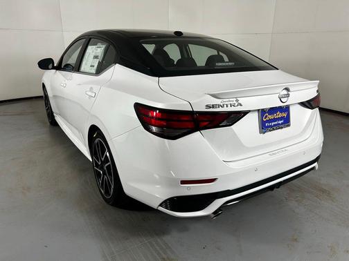 2025 Nissan Sentra SR