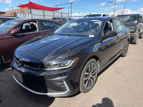 2025 Volkswagen Jetta 1.5T SE