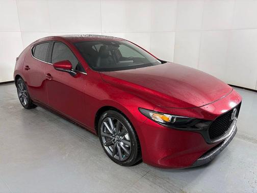 2022 Mazda Mazda3 FWD w/Preferred Package