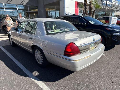 2010 Mercury Grand Marquis LS (Fleet Only)