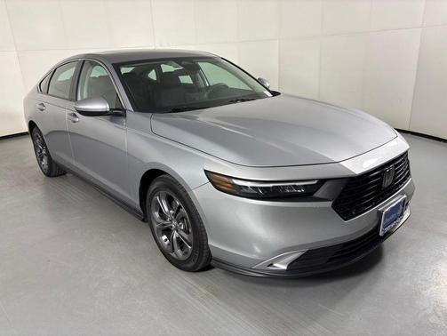 Lunar Silver Metallic 2023 Honda Accord EX