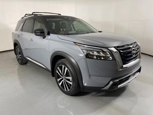 2025 Nissan Pathfinder Platinum FWD