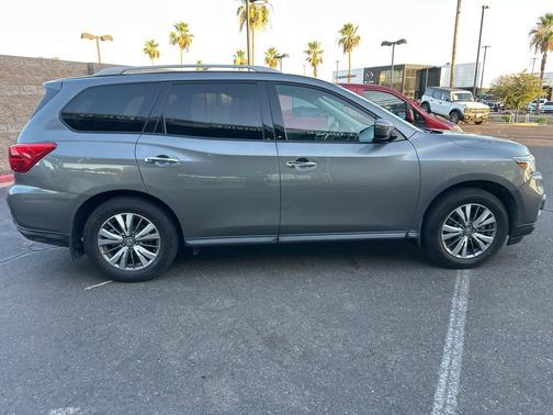 Gun Metallic 2020 Nissan Pathfinder SV 2WD