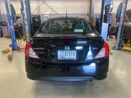 2016 Nissan Versa 1.6 SV