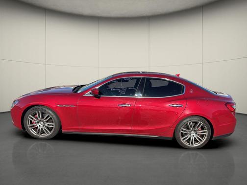 2014 Maserati Ghibli S Q4