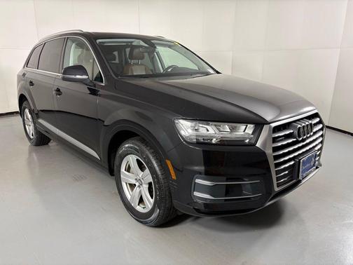 2019 Audi Q7 45 Premium Plus