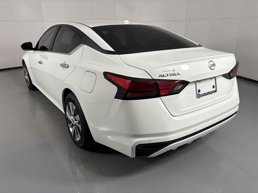 2025 Nissan Altima S FWD