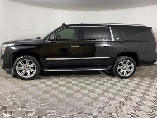 2018 Cadillac Escalade ESV Luxury