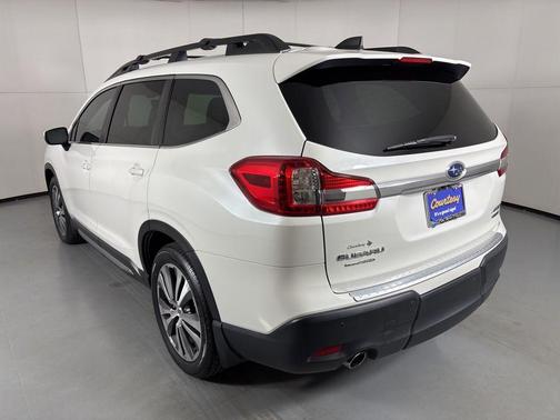 Crystal White Pearl 2020 Subaru Ascent Limited 7-Passenger