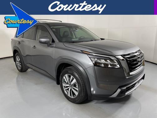2025 Nissan Pathfinder SL FWD