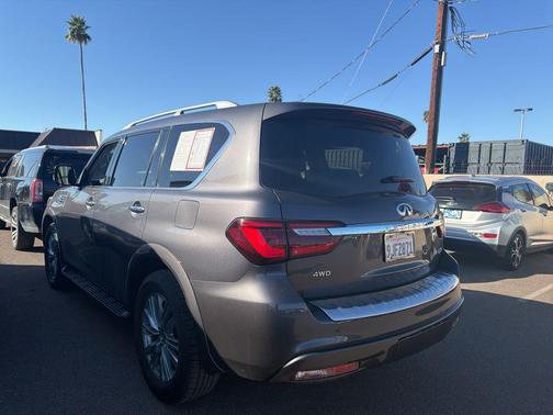 2024 INFINITI QX80 Luxe