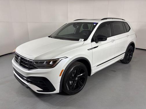 2023 Volkswagen Tiguan 2.0T SE R-Line Black 4MOTION
