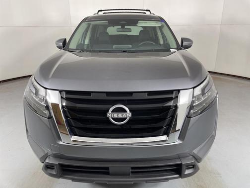 2025 Nissan Pathfinder SV FWD