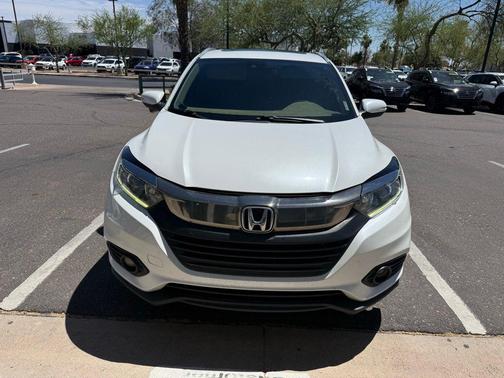 Platinum White Pearl 2021 Honda HR-V EX