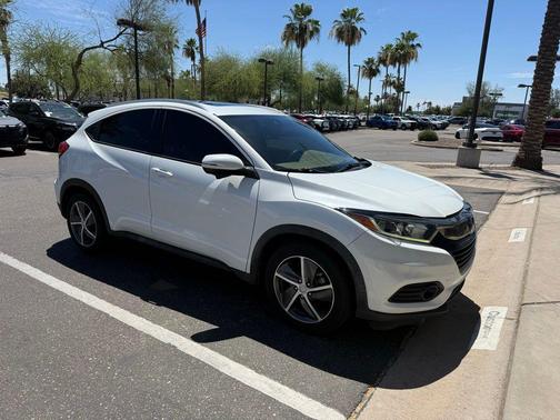 Platinum White Pearl 2021 Honda HR-V EX