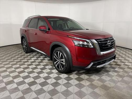 2025 Nissan Pathfinder Platinum 4WD