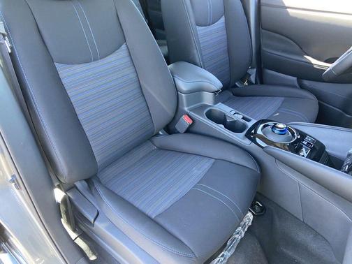 2024 Nissan Leaf SV PLUS