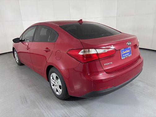 Crimson Red Metallic 2016 Kia Forte LX