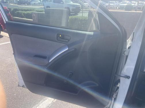 2006 Pontiac Vibe Base