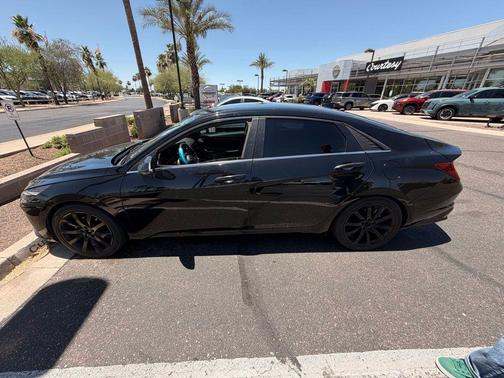 Phantom Black 2021 Hyundai ELANTRA SEL