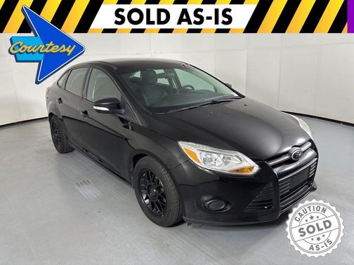 Tuxedo Black Metallic 2014 Ford Focus SE