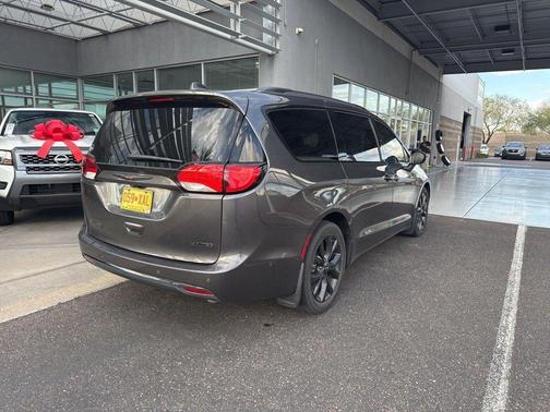 2020 Chrysler Pacifica Red S Edition