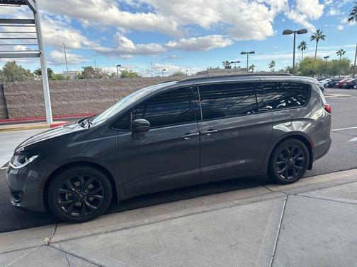 2020 Chrysler Pacifica Red S Edition