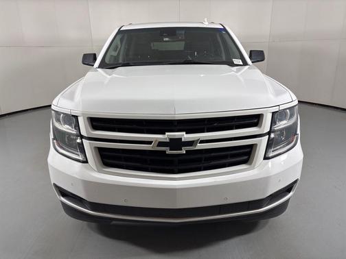 Summit White 2019 Chevrolet Suburban Premier