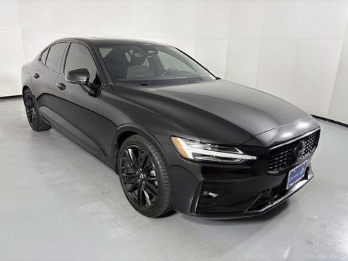 2024 Volvo S60 B5 Plus Black Edition