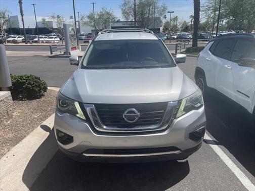 2019 Nissan Pathfinder SL