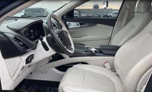 2019 Lincoln Nautilus Black Label