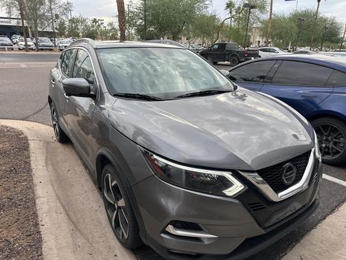2022 Nissan Rogue Sport SL