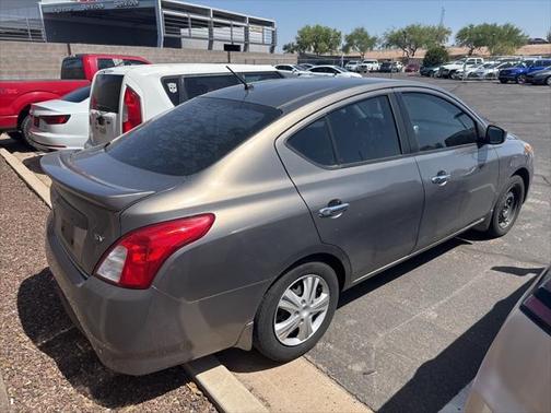 2017 Nissan Versa 1.6 SV