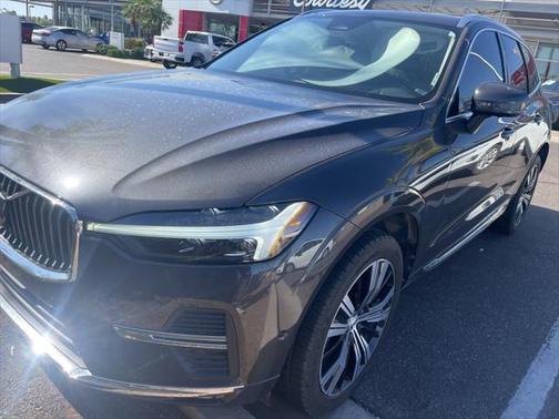 2022 Volvo XC60 B5 Inscription