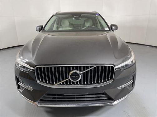 2022 Volvo XC60 B5 Inscription