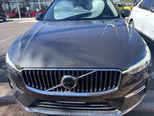 2022 Volvo XC60 B5 Inscription