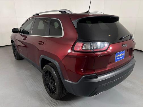 Velvet Red Pearlcoat 2019 Jeep Cherokee Latitude Plus