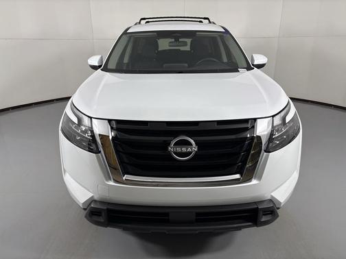 2025 Nissan Pathfinder SV FWD