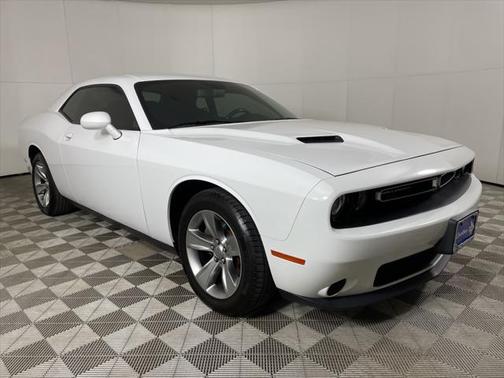 2017 Dodge Challenger SXT