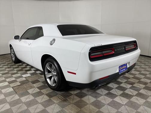 2017 Dodge Challenger SXT