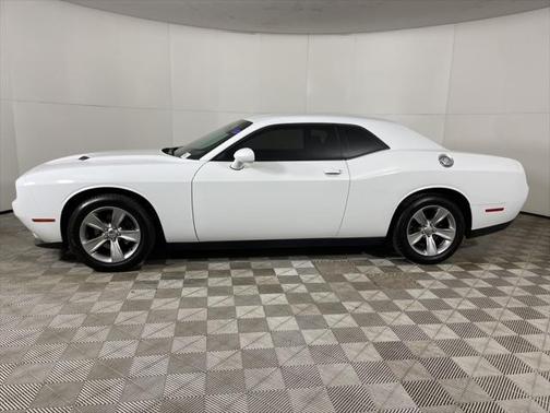 2017 Dodge Challenger SXT
