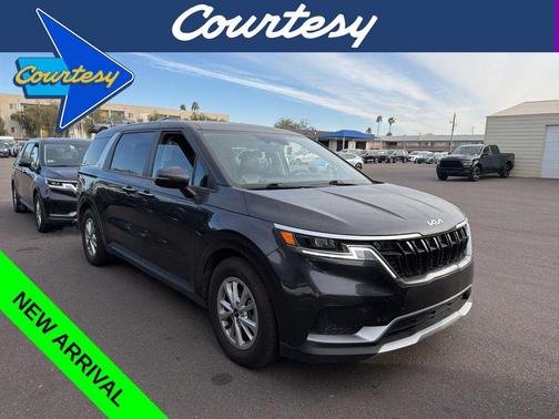 2024 Kia Carnival LX