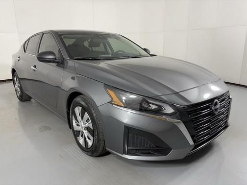 2025 Nissan Altima S FWD