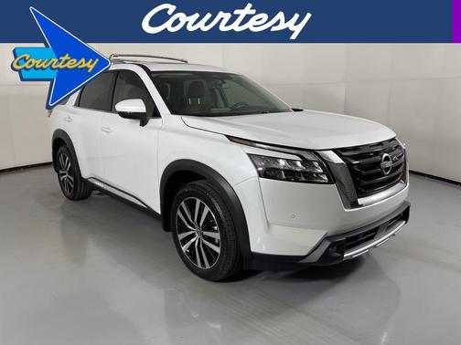 2025 Nissan Pathfinder Platinum 4WD