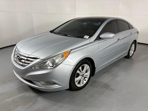 Radiant Silver Metallic 2012 Hyundai SONATA Limited