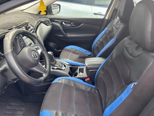2021 Nissan Rogue Sport SL